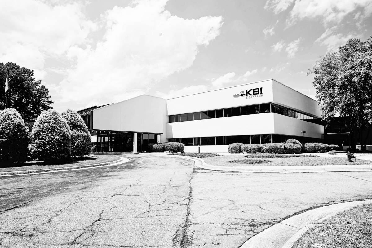 cdmo-contract-manufacturing-organization-biologics-contract-development-cmopharma-kbi-biopharma