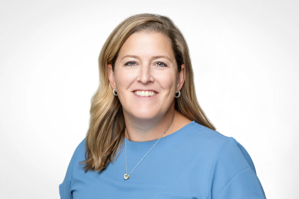 Leslie Wolfe 